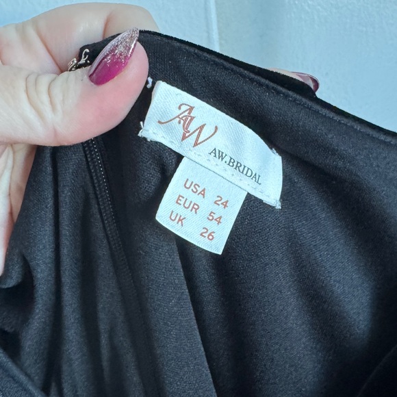 AW Bridal Nida Dress Size 24 OUT OF STOCK / Never Worn - Picture 4 of 8